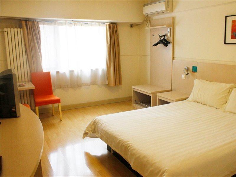 锦江之星西安大雁塔李家村地铁站建西街酒店 外观 照片